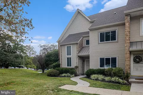 101 Cavalry Ct #101, Chesterbrook, PA 19087