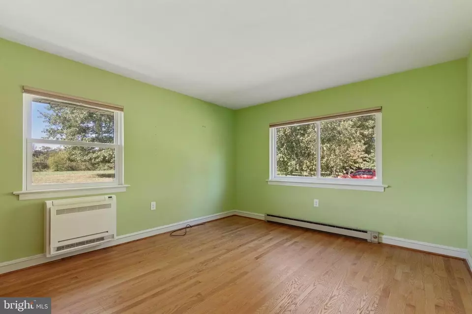 Bedroom - 49 E 7 Stars Rd, Phoenixville, PA 19460 photo 1 of 4