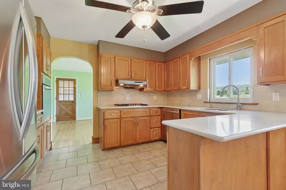 Kitchen - 49 E 7 Stars Rd, Phoenixville, PA 19460 photo 2 of 2