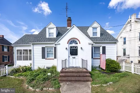 200 Pennsylvania Ave, Avondale, PA 19311