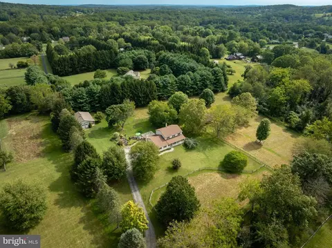 1324 Fairview Rd, Glenmoore, PA 19343