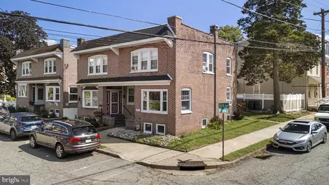 412 1st Ave, Phoenixville, PA 19460