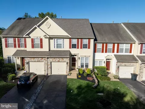 744 Mccardle Dr, West Chester, PA 19380