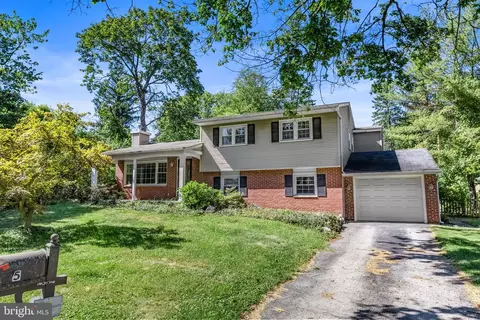 5 Beth Ln, Malvern, PA 19355