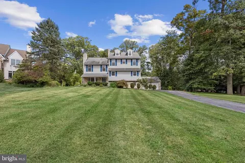 41 Greenlawn Rd, Paoli, PA 19301