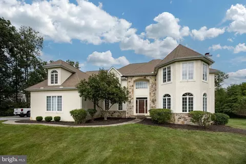 26 Millstone Ln, Pottstown, PA 19465