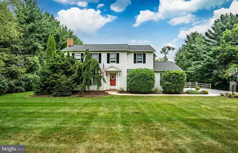 11 Cochran Dr, Coatesville, PA 19320