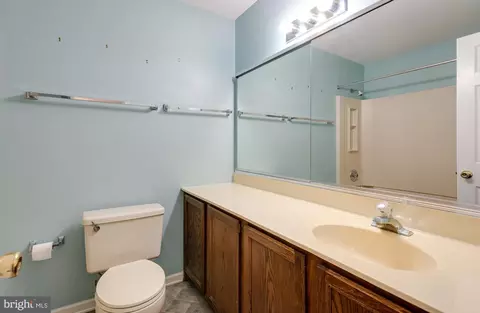 Bath - 11 Algonquin Ct, Chesterbrook, PA 19087 photo 4 of 5