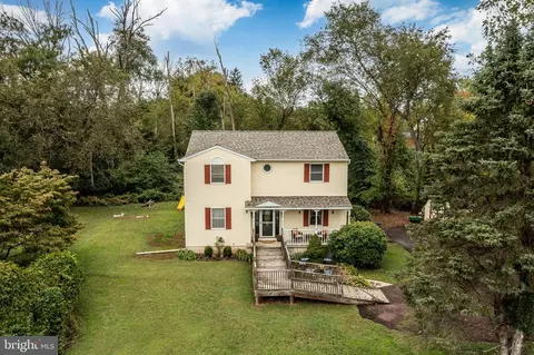 330 Sanatoga Rd, Pottstown, PA 19465