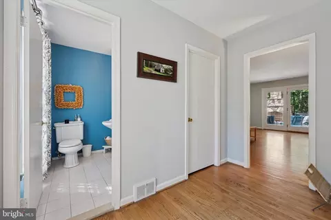 Entry Way - 349 Colket Ln, Wayne, PA 19087 photo 1 of 2