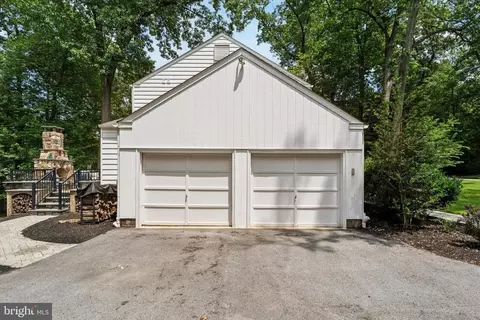 Exterior - 349 Colket Ln, Wayne, PA 19087 photo 7 of 13