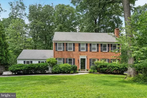 Exterior - 349 Colket Ln, Wayne, PA 19087 photo 5 of 13