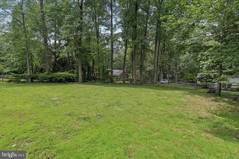Exterior - 349 Colket Ln, Wayne, PA 19087 photo 11 of 13