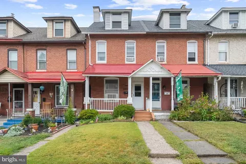 403 1st Ave, Phoenixville, PA 19460