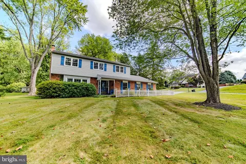 1527 Anne Dr, West Chester, PA 19380
