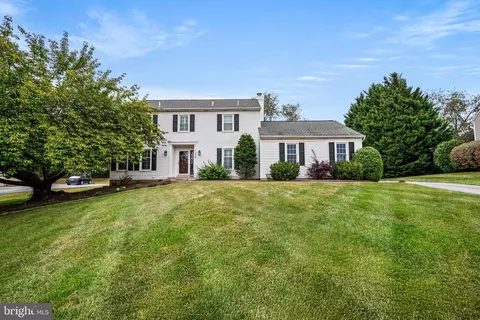 1230 N Ashbrooke Dr, West Chester, PA 19380