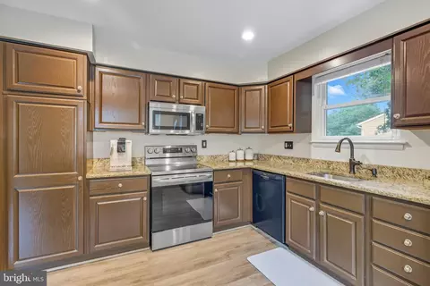 361 Devon Dr, Exton, PA 19341 photo 14