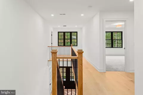 Entry Way - 760 Old Eagle School Rd, Wayne, PA 19087 photo 12 of 18