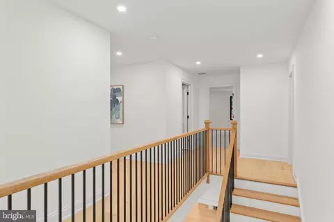 Entry Way - 760 Old Eagle School Rd, Wayne, PA 19087 photo 13 of 18