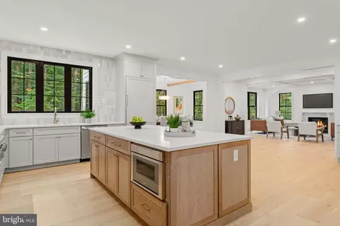 Kitchen - 760 Old Eagle School Rd, Wayne, PA 19087 photo 4 of 4