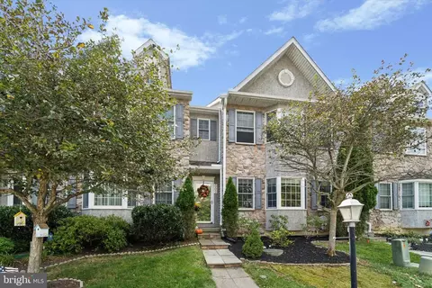 602 Bowers Dr, West Chester, PA 19382