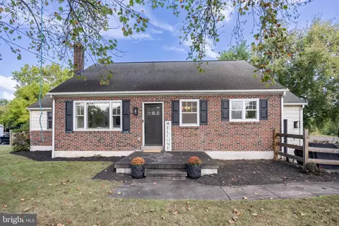 1049 Mowere Rd, Phoenixville, PA 19460