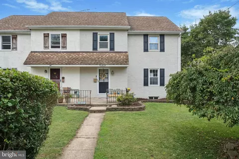 52 Aiken Ave, Berwyn, PA 19312