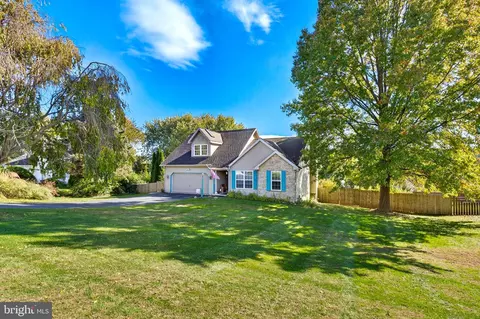 675 Glen Run Dr, Atglen, PA 19310