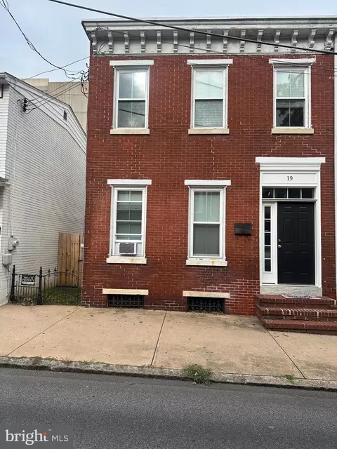 19 S New St, West Chester, PA 19382