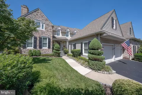 337 Applebrook Dr, Malvern, PA 19355