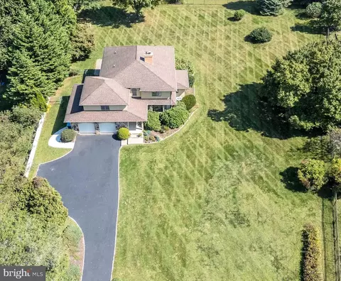611 N Whitford Rd, Exton, PA 19341