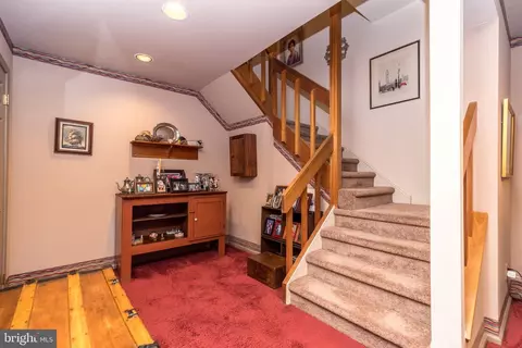 Entry Way - 68 Amity Dr, Chesterbrook, PA 19087 photo 12 of 14