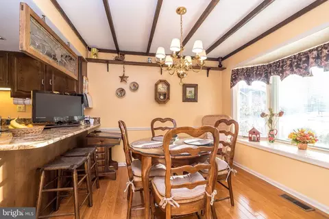 Dining - 68 Amity Dr, Chesterbrook, PA 19087 photo 2 of 7