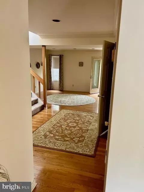 Entry Way - 68 Amity Dr, Chesterbrook, PA 19087 photo 6 of 14