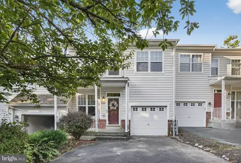 103 Elizabeth Ct, Malvern, PA 19355