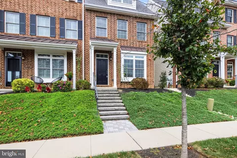 619 W Mulberry St, Kennett Square, PA 19348