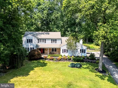 1064 Beaumont Rd, Berwyn, PA 19312