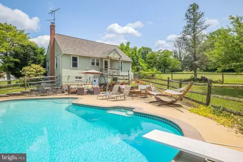 311 Ellicott Rd, Avondale, PA 19311