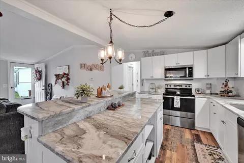 13 Forsynthia Ln, Glenmoore, PA 19343