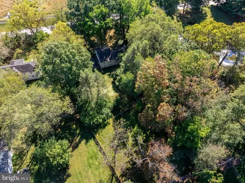 View/Area - 675 Walker Rd, Wayne, PA 19087 photo 1 of 1