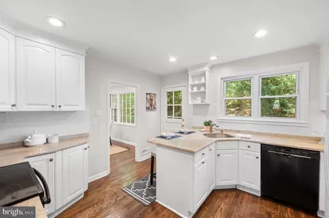 Kitchen - 675 Walker Rd, Wayne, PA 19087 photo 1 of 5