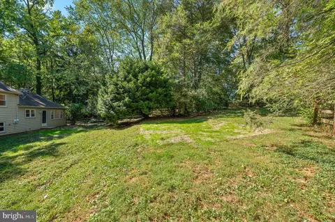 Exterior - 675 Walker Rd, Wayne, PA 19087 photo 11 of 12