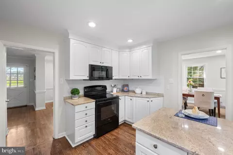 Kitchen - 675 Walker Rd, Wayne, PA 19087 photo 2 of 5