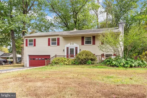 1206 Laurelwood Rd, Pottstown, PA 19465