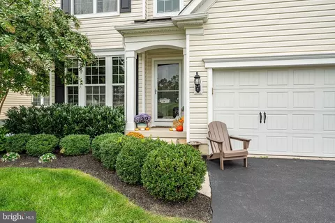 662 Empire Dr, Downingtown, PA 19335