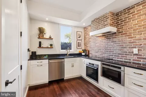 Kitchen - 6 Avignon, Devon, PA 19333 photo 2 of 2