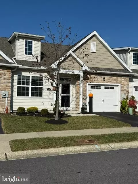 124 Rose View Dr, West Grove, PA 19390