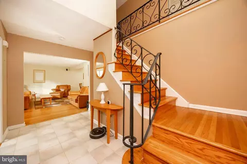 Entry Way - 208 Morris Rd, Exton, PA 19341 photo 2 of 4