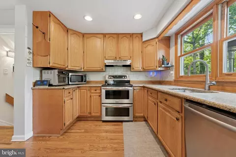 Kitchen - 808 Berwyn Baptist Rd, Devon, PA 19333 photo 2 of 3