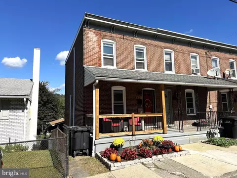 421 Walnut St, Coatesville, PA 19320